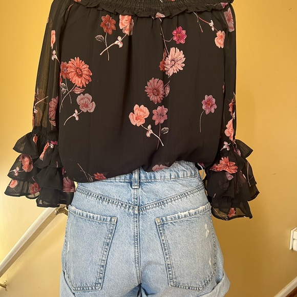 Garage Jeans Shorts - Picture 2 of 16